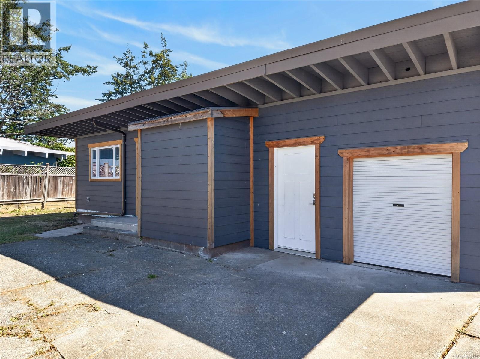 3584 Island Hwy - Image 24