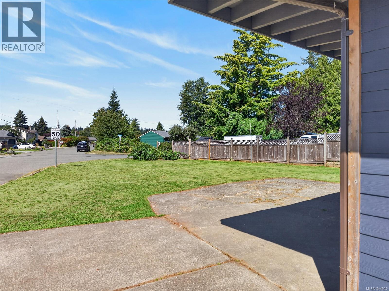 3584 Island Hwy - Image 25