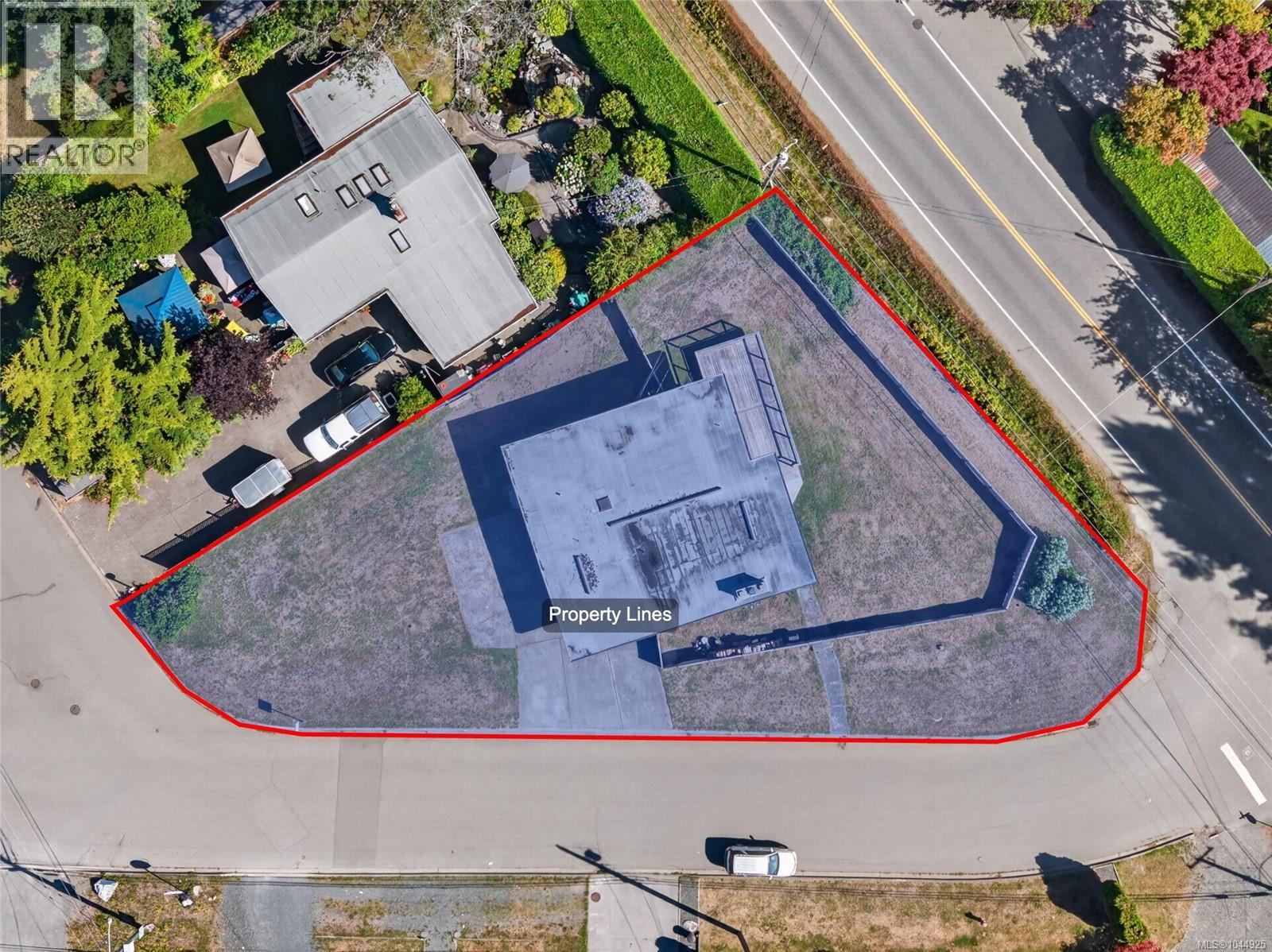 3584 Island Hwy - 60