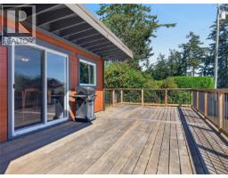 3584 Island Hwy, Campbell River, BC V9W1E3 Photo 10