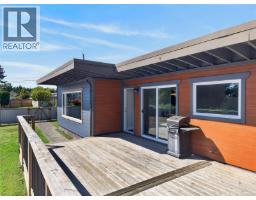 3584 Island Hwy, Campbell River, BC V9W1E3 Photo 11