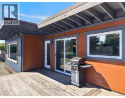 3584 Island Hwy, Campbell River, BC V9W1E3 Photo 12