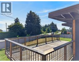 3584 Island Hwy, Campbell River, BC V9W1E3 Photo 13