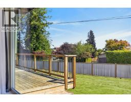3584 Island Hwy, Campbell River, BC V9W1E3 Photo 14