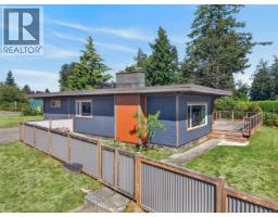 3584 Island Hwy, Campbell River, BC V9W1E3 Photo 16