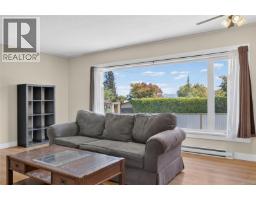 3584 Island Hwy, Campbell River, BC V9W1E3 Photo 40