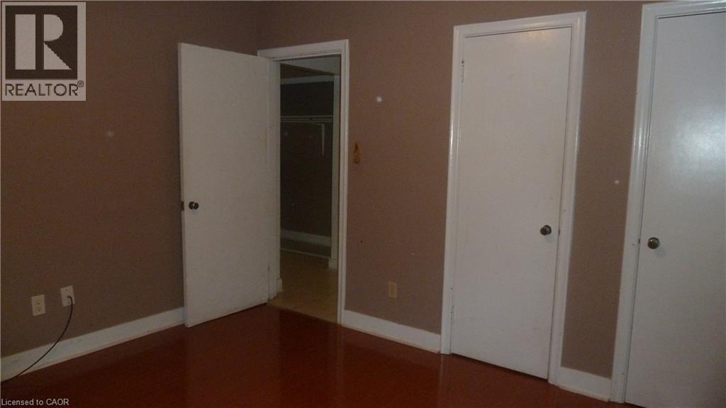 169 UNION Street E - Image 23