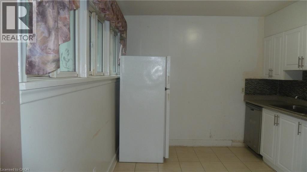 169 UNION Street E - Image 10