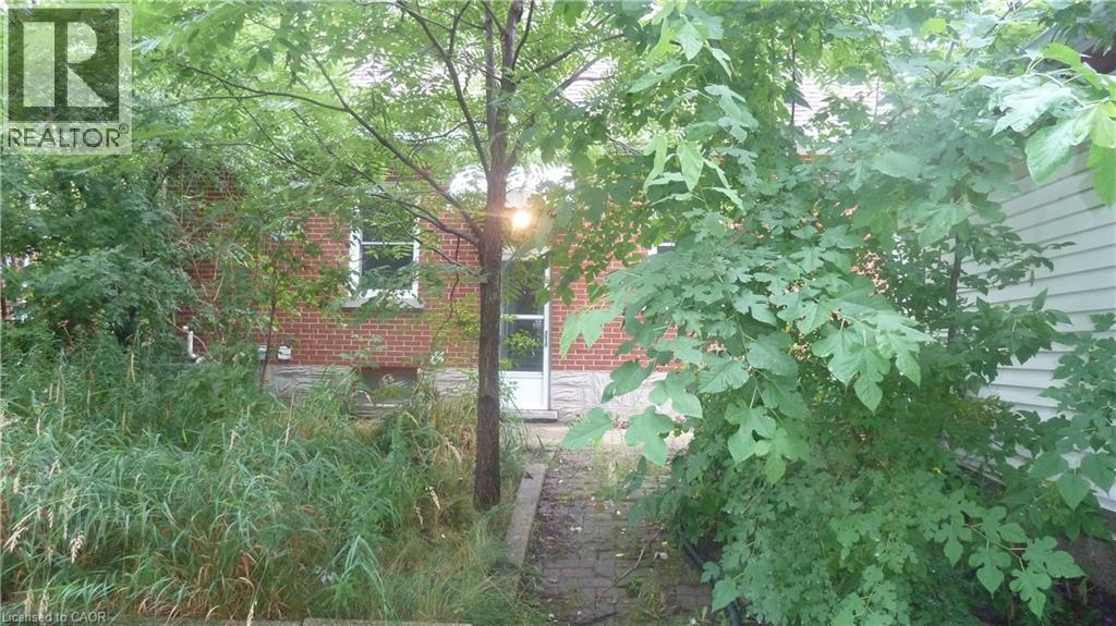 169 UNION Street E - 41