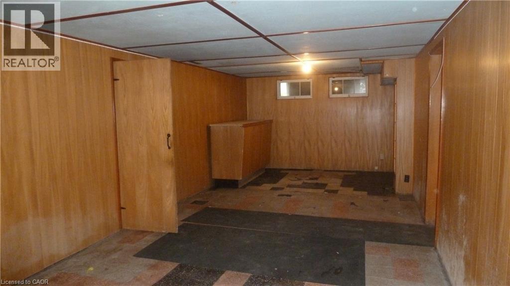169 UNION Street E - Image 31