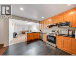1043 Belvedere Drive, North Vancouver, BC V7R2C6 Photo 31