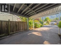 1043 Belvedere Drive, North Vancouver, BC V7R2C6 Photo 12