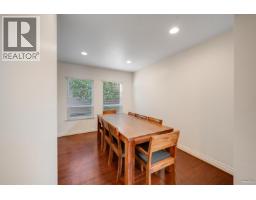 1043 Belvedere Drive, North Vancouver, BC V7R2C6 Photo 28