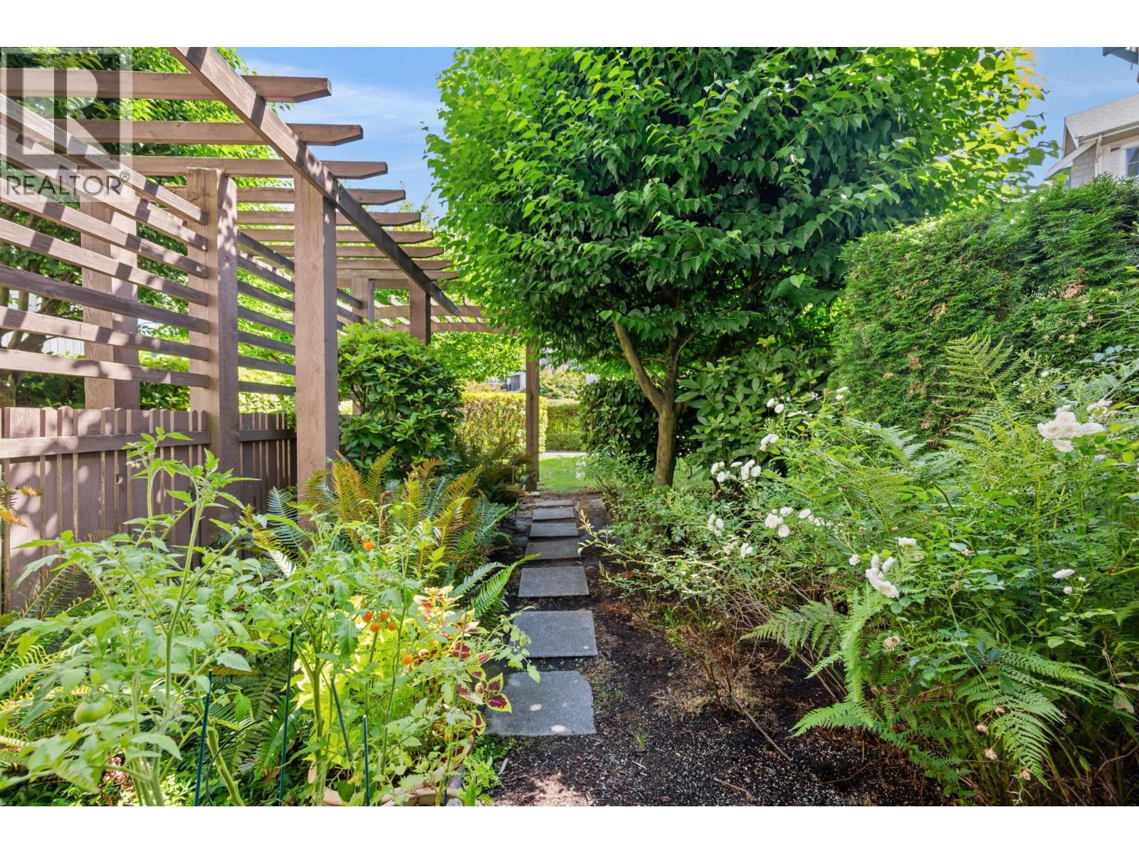104 19673 MEADOW GARDENS WAY, Pitt Meadows