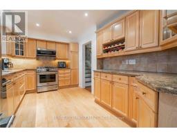 Kitchen - 138 Judith Crescent, Hamilton, ON L9G1L5 Photo 10