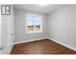 19 Tracy Drive, Chatham Kent, ON N7M6G2 Photo 23