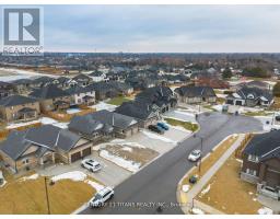 19 Tracy Drive, Chatham Kent, ON N7M6G2 Photo 40