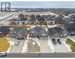 19 Tracy Drive, Chatham Kent, ON N7M6G2 Photo 41