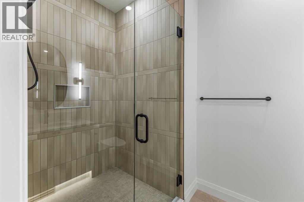 730 25 Avenue NW - Image 40