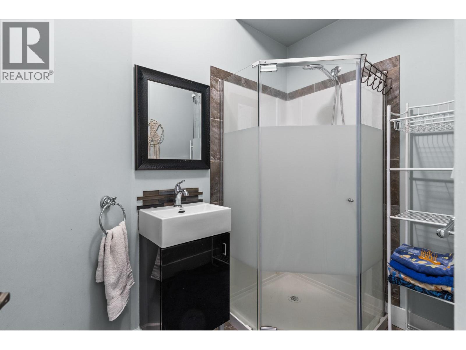 546 Gowen Place, Kelowna