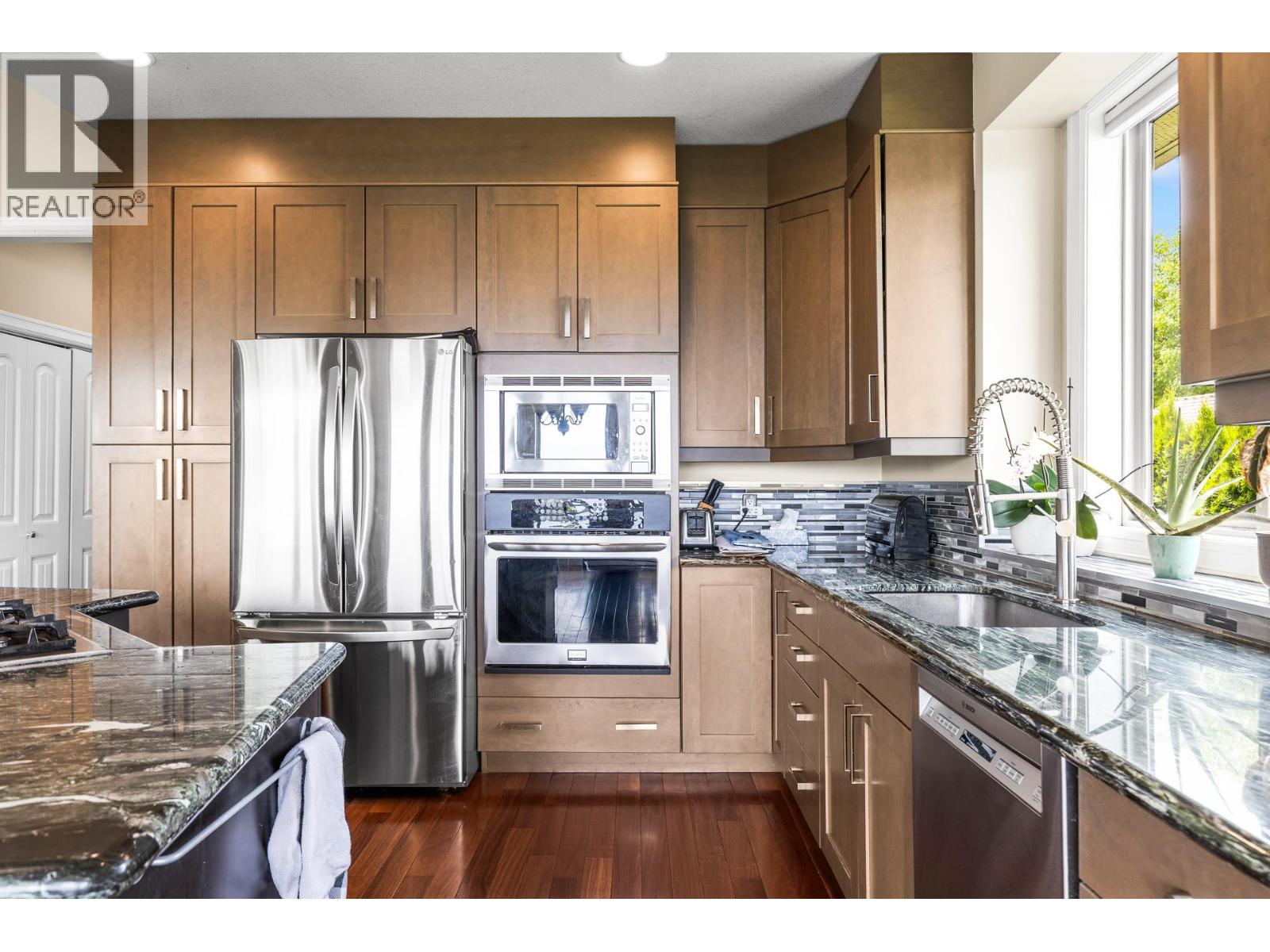 546 Gowen Place - 15