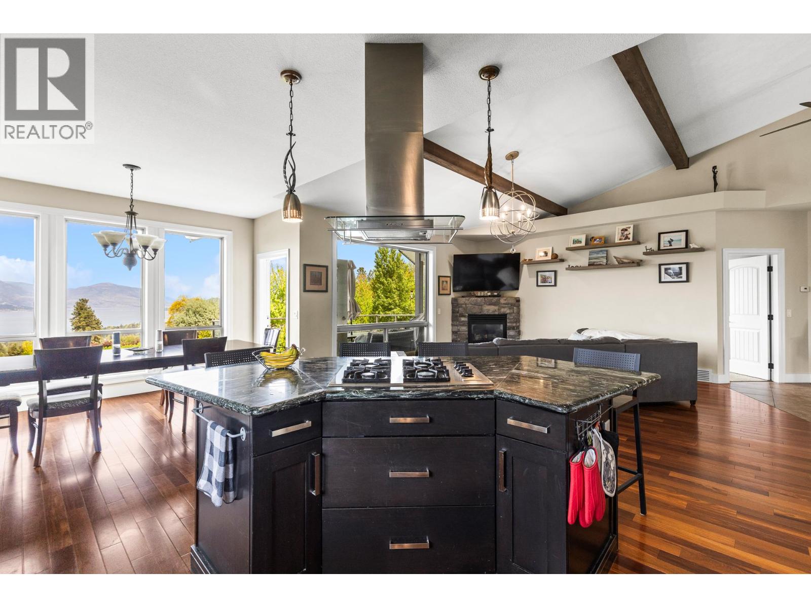 546 Gowen Place - 16