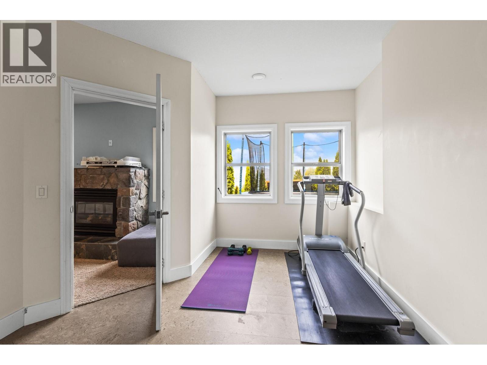 546 Gowen Place, Kelowna