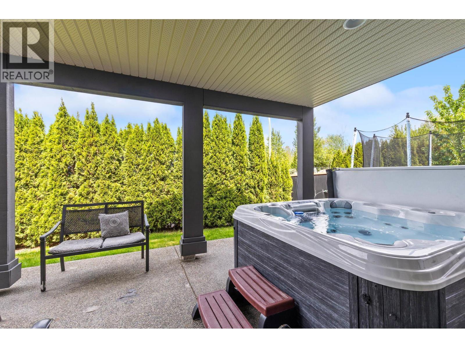 546 Gowen Place, Kelowna