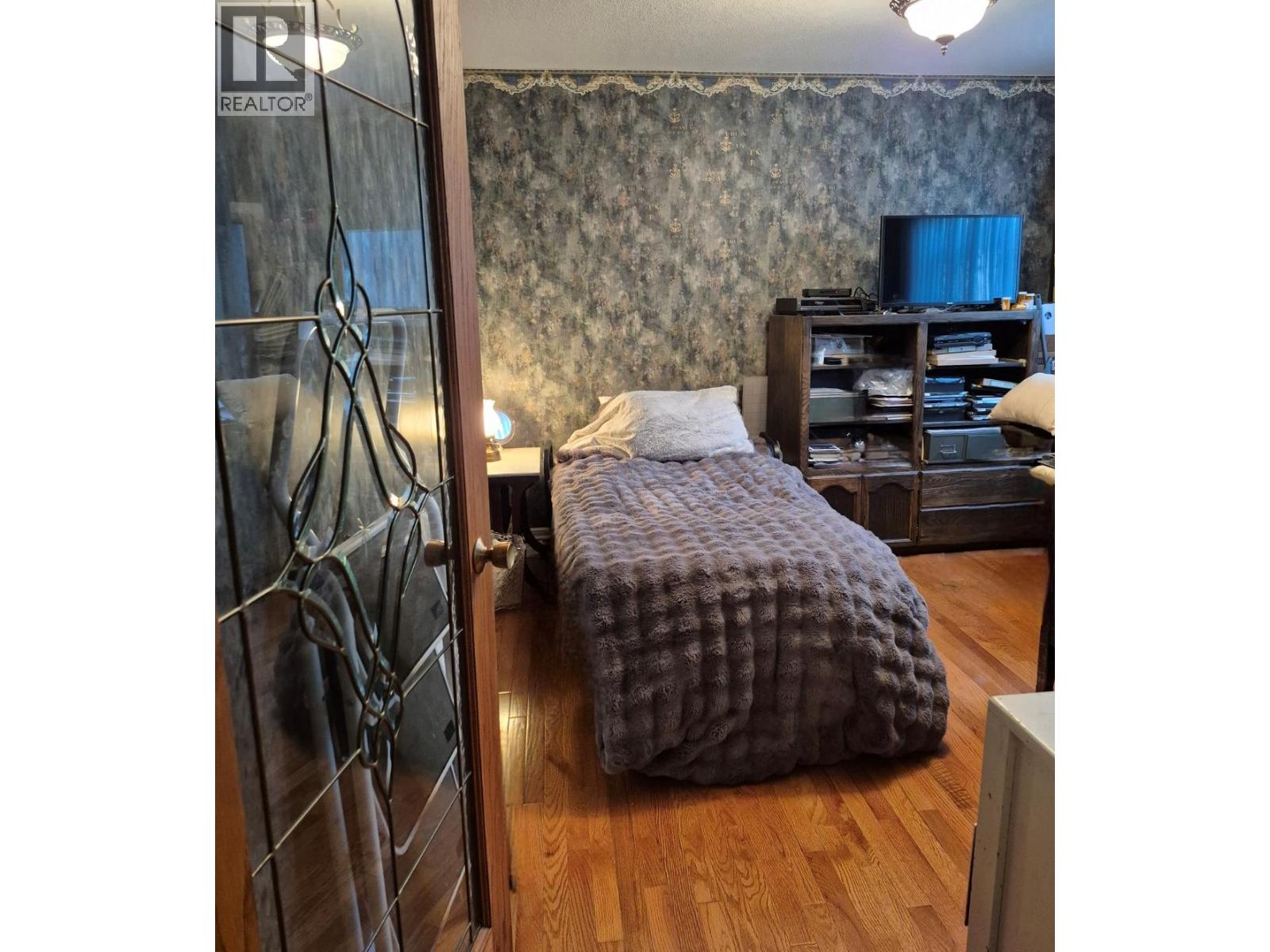 838 McKenzie Road - 15