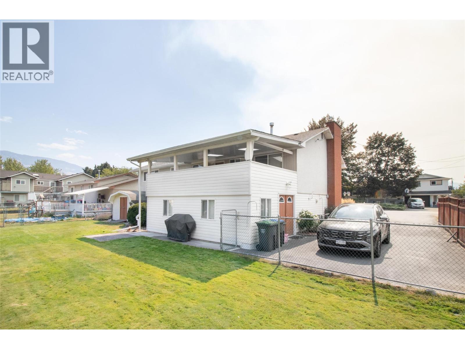 210 Wallace Road, Kelowna