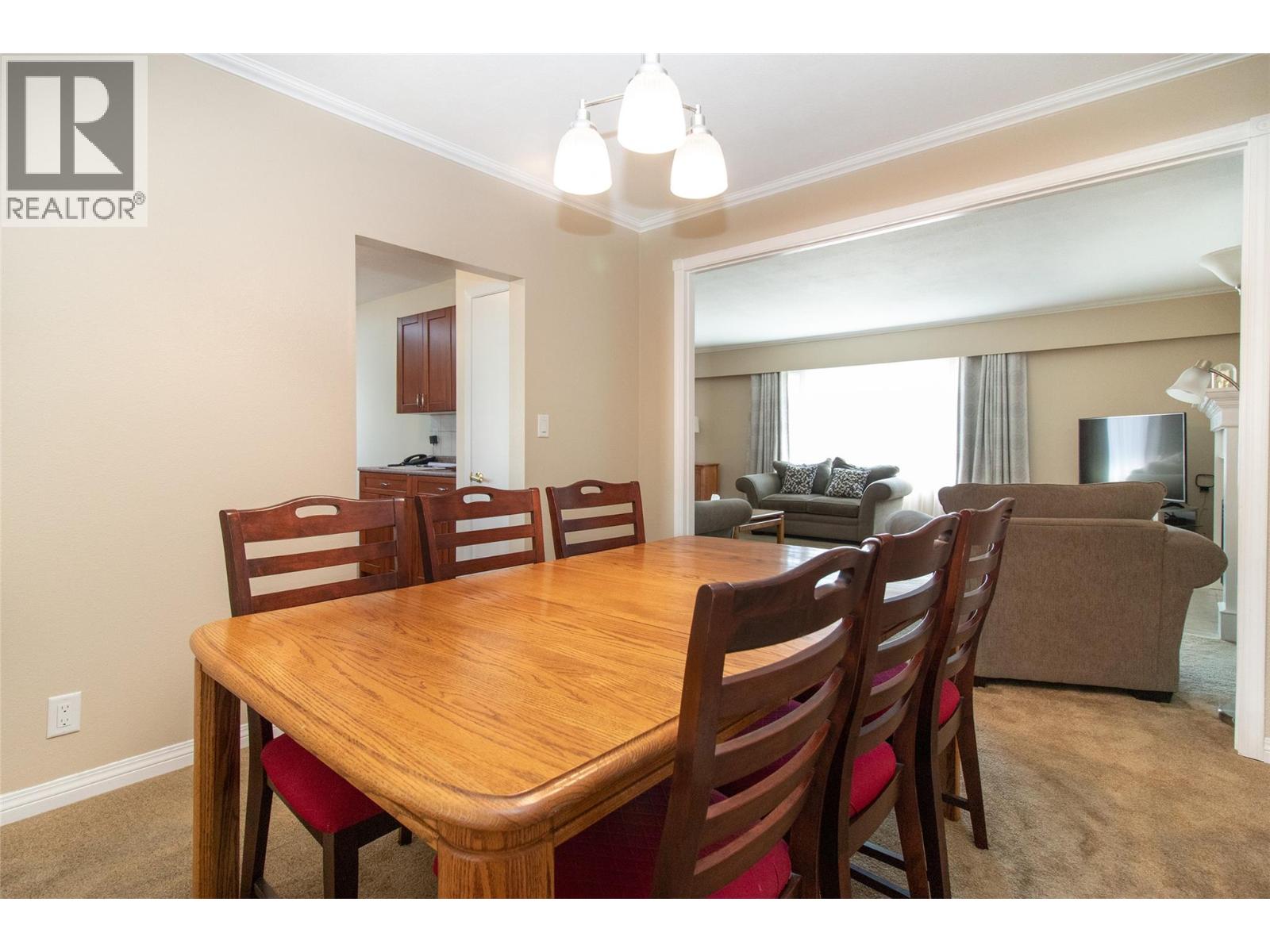 210 Wallace Road, Kelowna