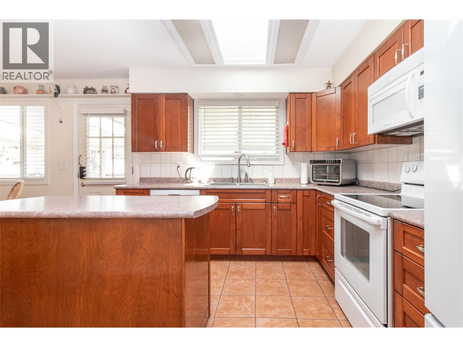 210 Wallace Road - 12