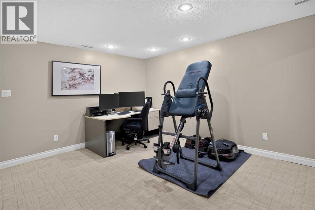 80 Hawkhill Way NW - Image 32