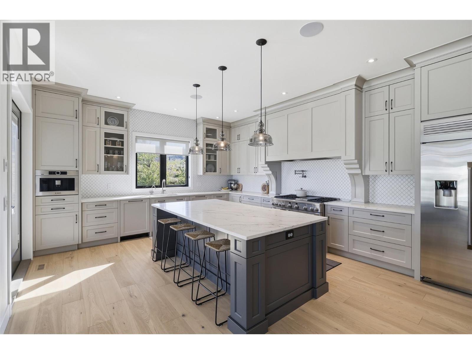 316 HOLLOWAY Drive - Image 9