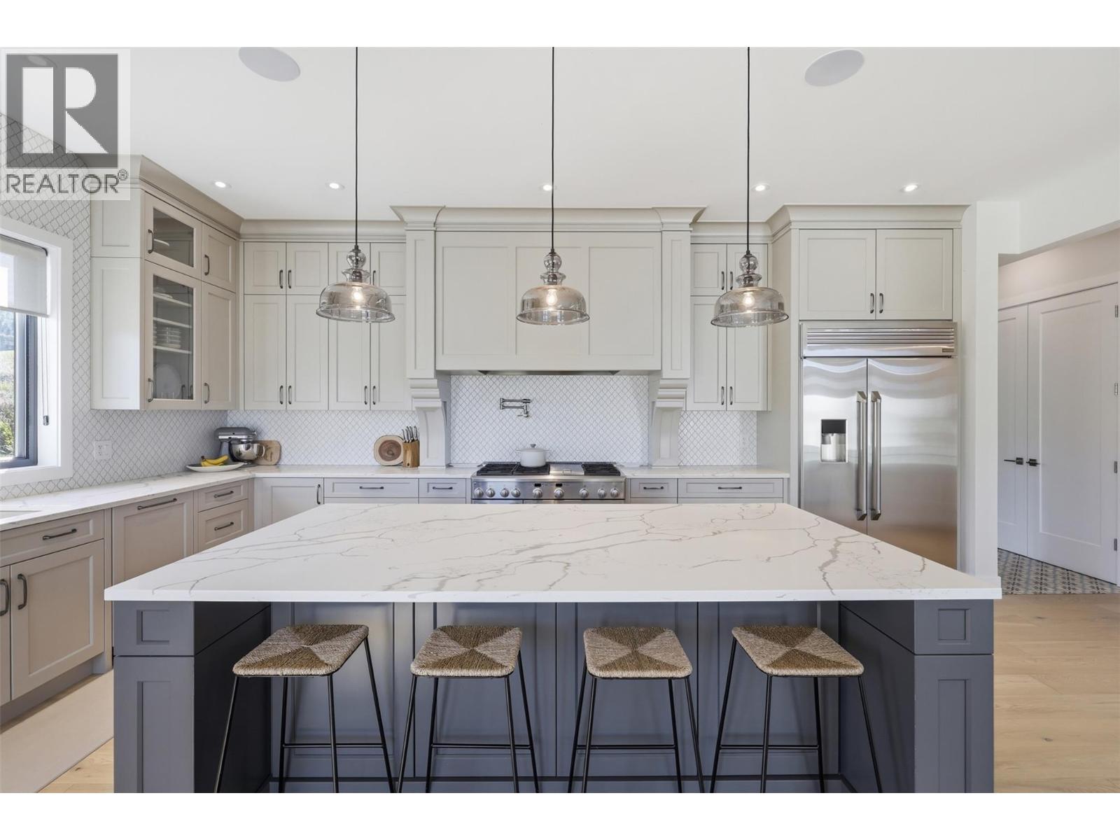 316 HOLLOWAY Drive - 10