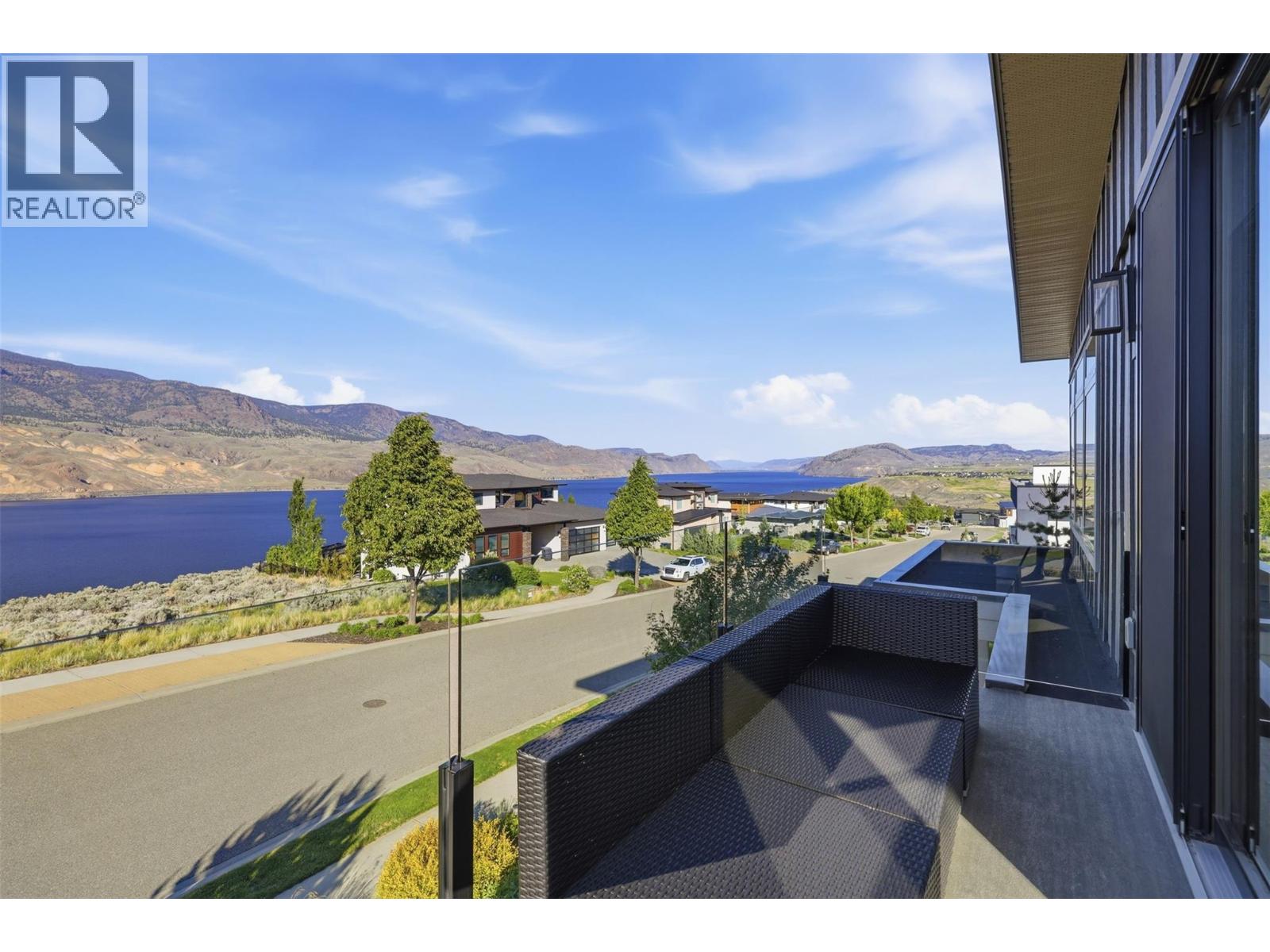 316 HOLLOWAY Drive - Image 44