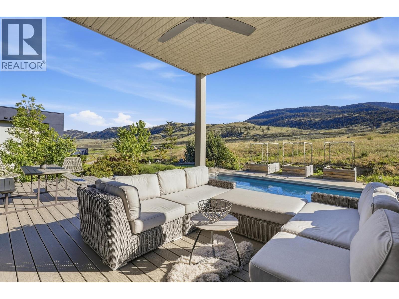 316 HOLLOWAY Drive - 26
