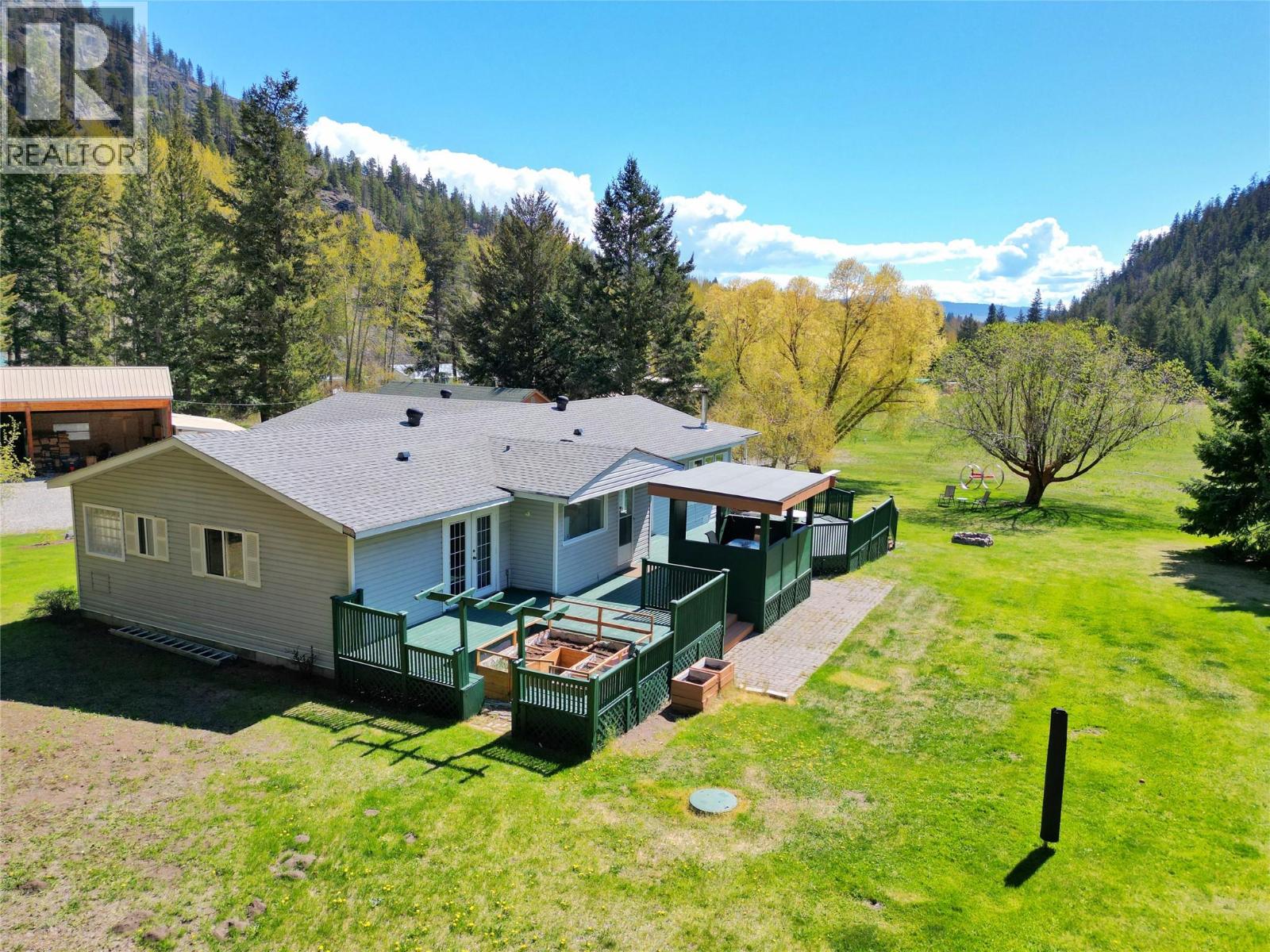 1094 Highway 5a - 71