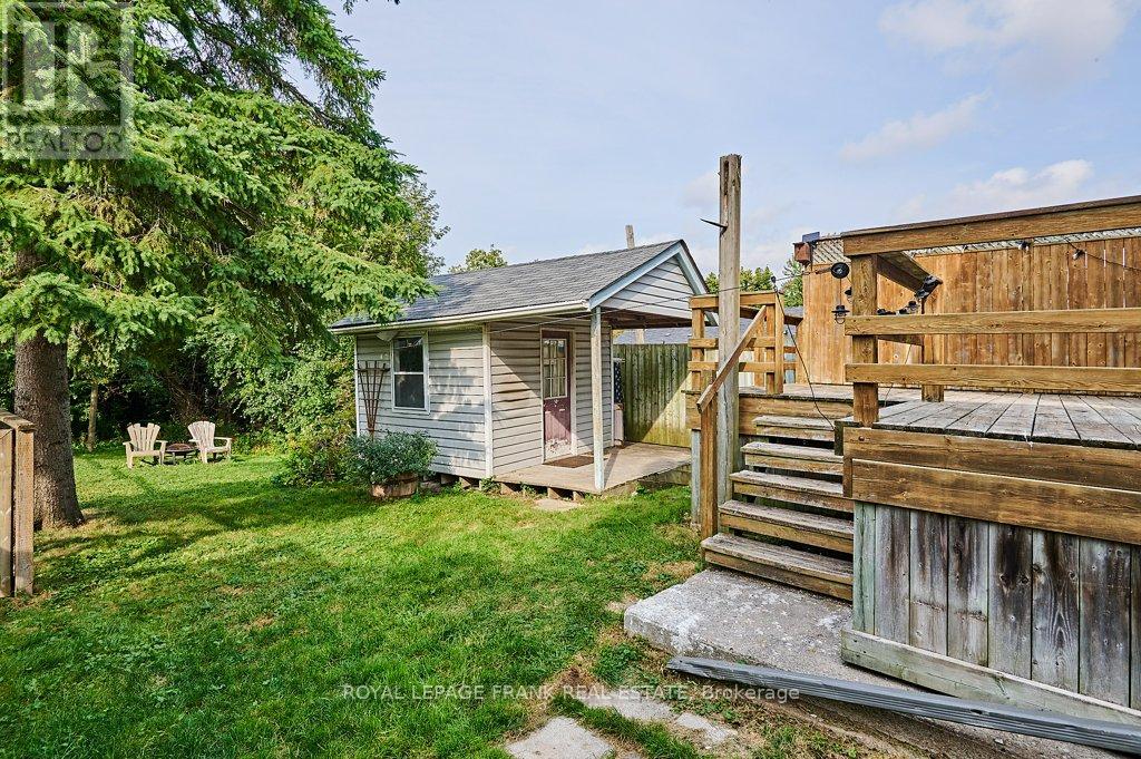 493 ST. LAWRENCE AVENUE - 20