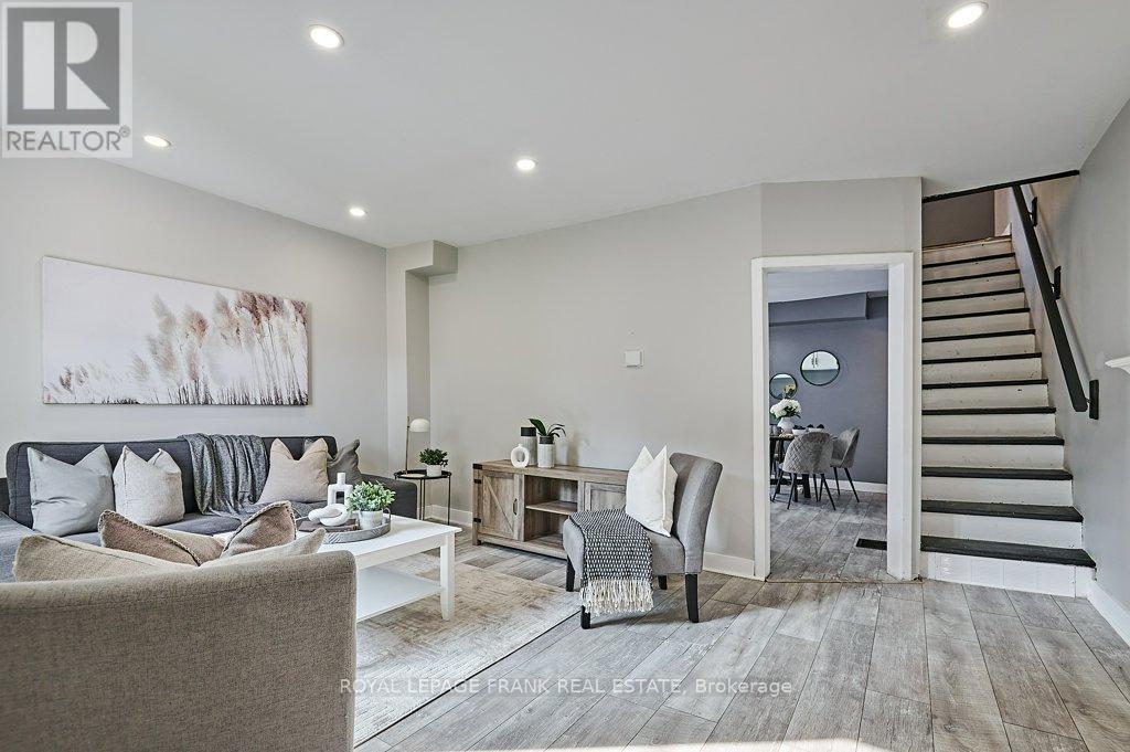 493 ST. LAWRENCE AVENUE - 4