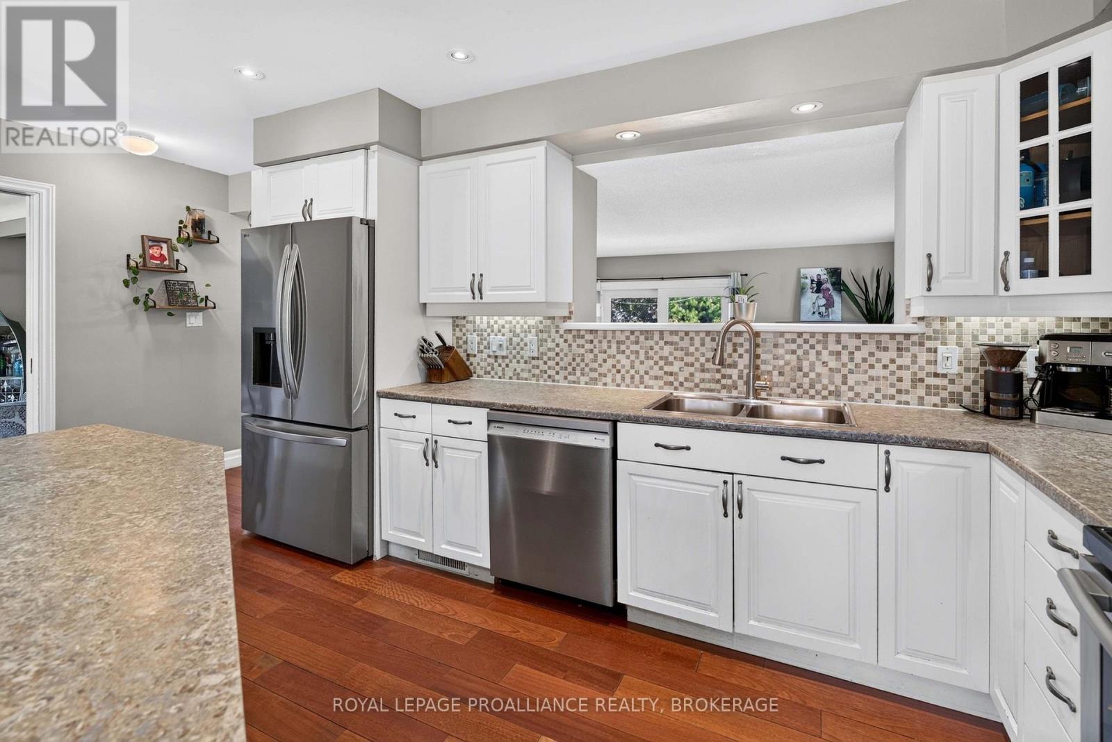294 ROSEMOUNT TERRACE - Image 14