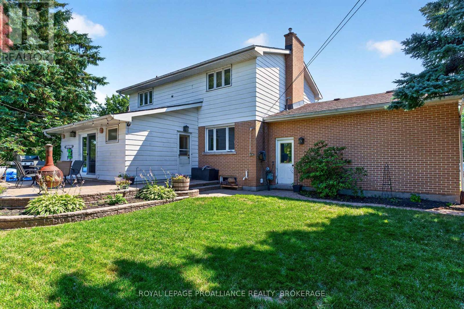 294 ROSEMOUNT TERRACE - 2
