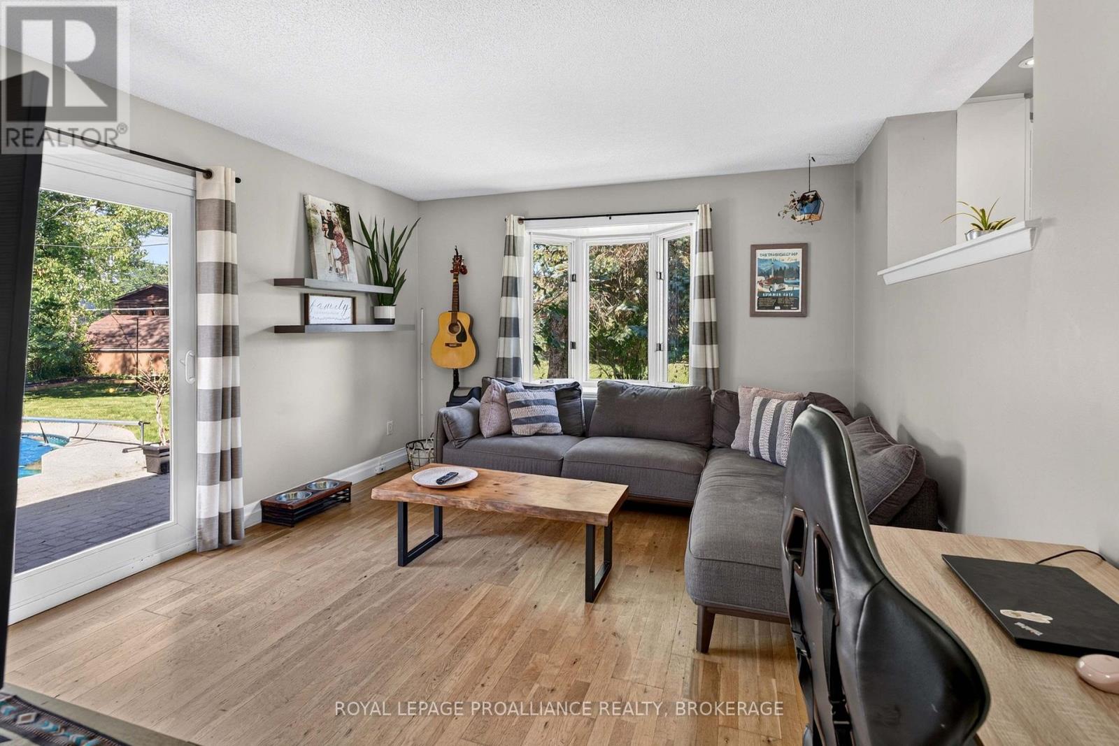 294 ROSEMOUNT TERRACE - Image 28