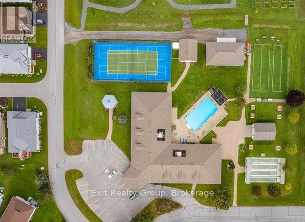 23 MOUNT GROVE CRESCENT - 48