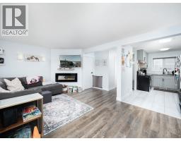 Primary bedroom of 309 2550 S OSPIKA BOULEVARD · Prince George, BC