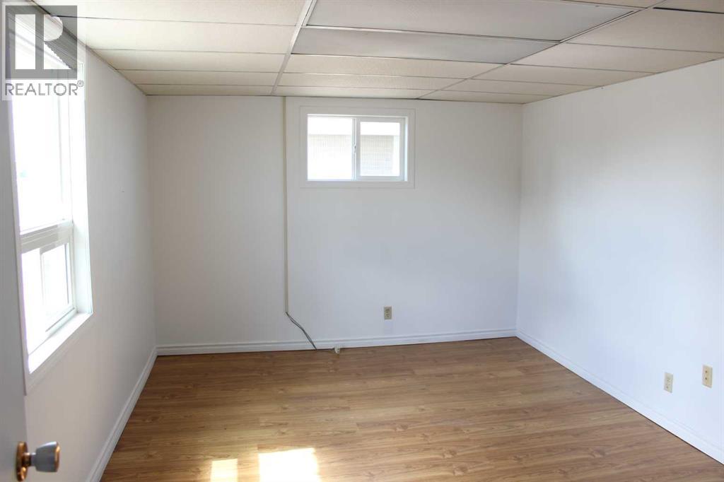 143078 15 Avenue West - Photo 16
