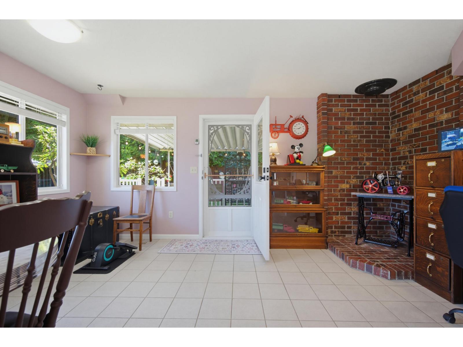 2 Bed, 2 Bath House for Sale in Abbotsford – 3457 MERRITT STREET, Abbotsford – MLS# R3151864 - Image 13