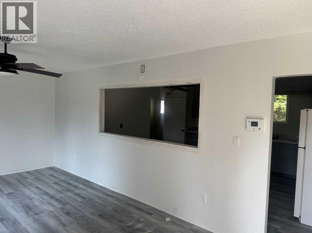 5120 45 Street - Image 3