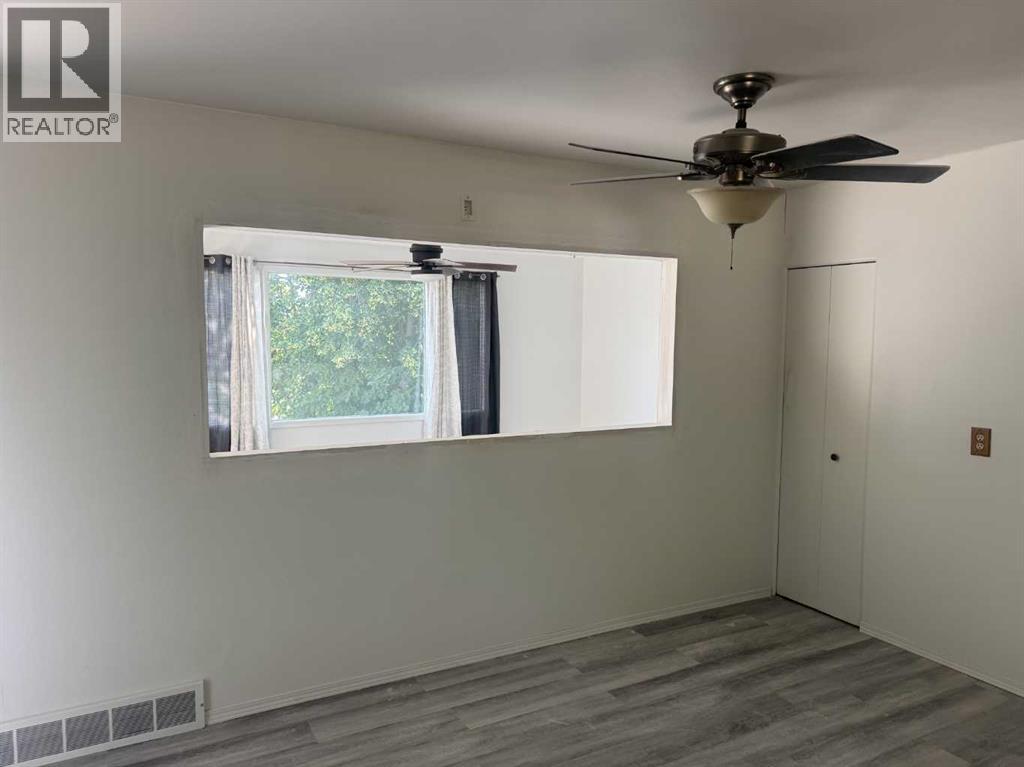 5120 45 Street - Image 4