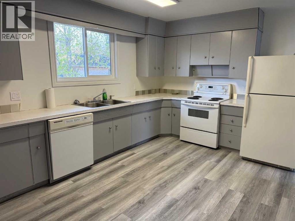 5120 45 Street - 2